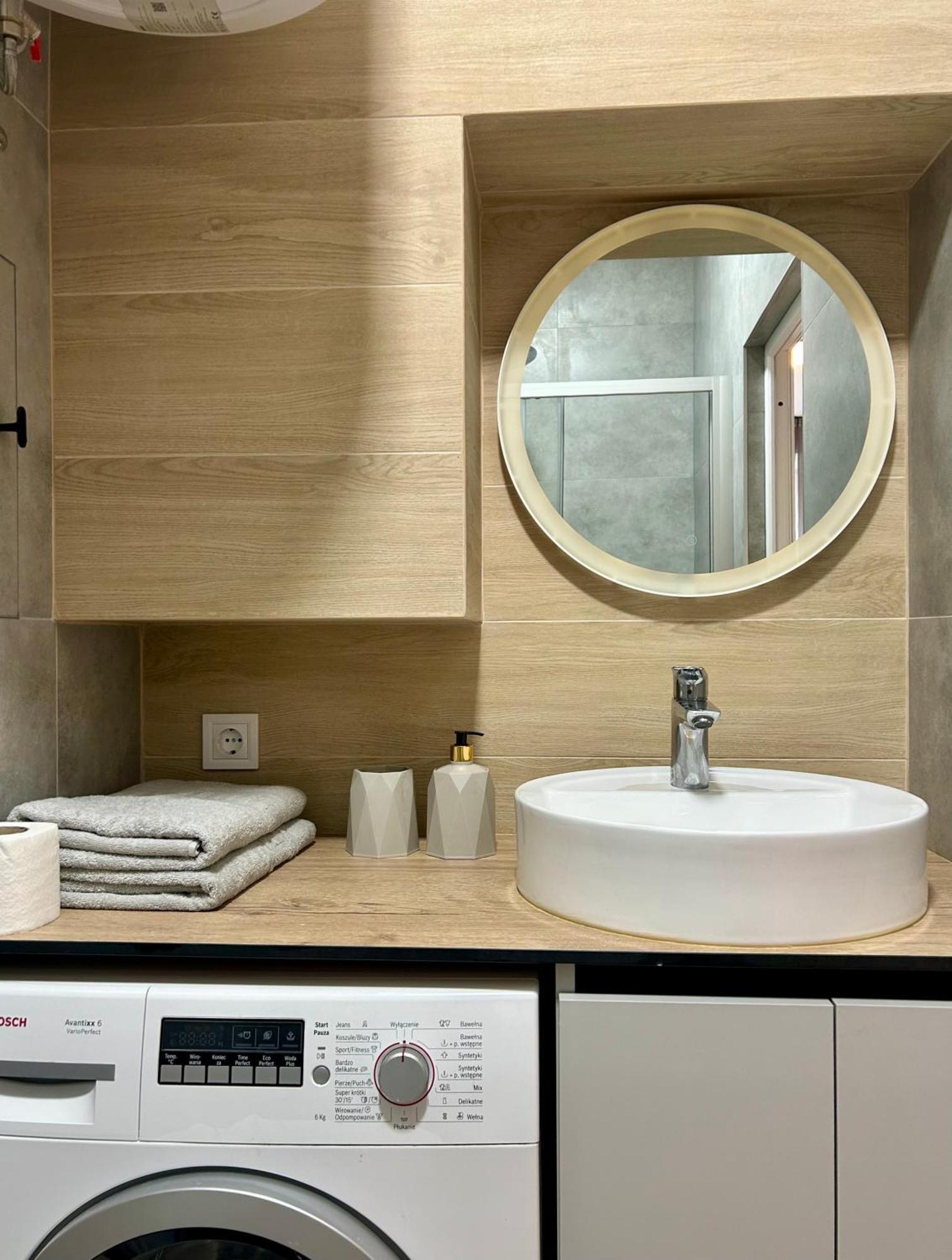 Miamo студія з терасою вул кубійовича 20 Apartment Lviv